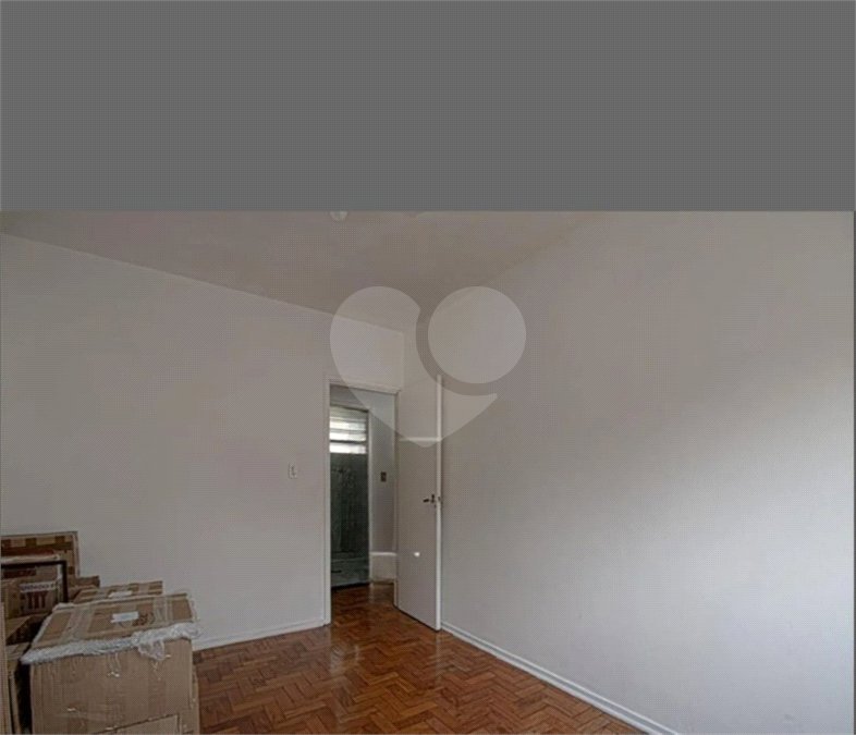Apartamento à venda com 3 quartos, sendo 1 suíte,  em Aclimação, São Paulo, SP