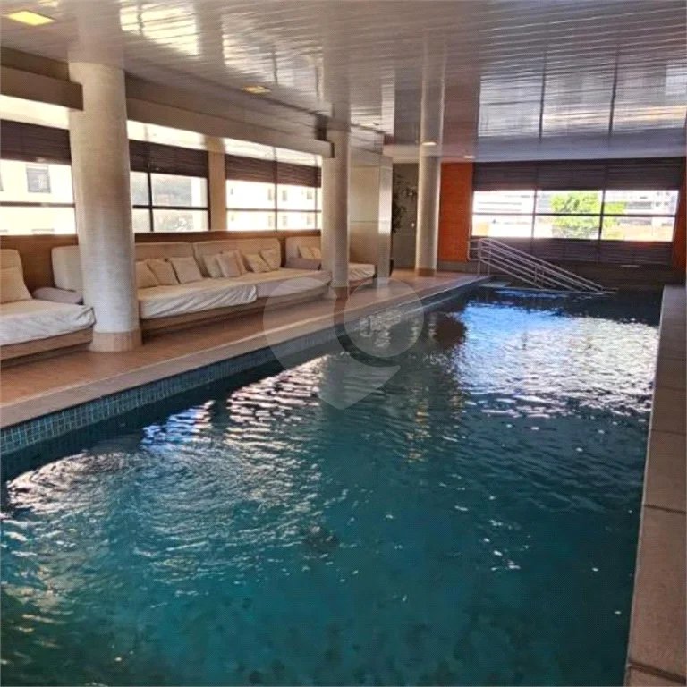 Apartamento no Itaim Bibi de 45m2 com 1 dorm, 1 banheiro, 1vaga. Estuda permuta. Viva a um passo dos melhores shoppings, hospitais, escolas e rodovias principais com 1 dorm, 1 banheiro, 1 vaga. Estuda permuta