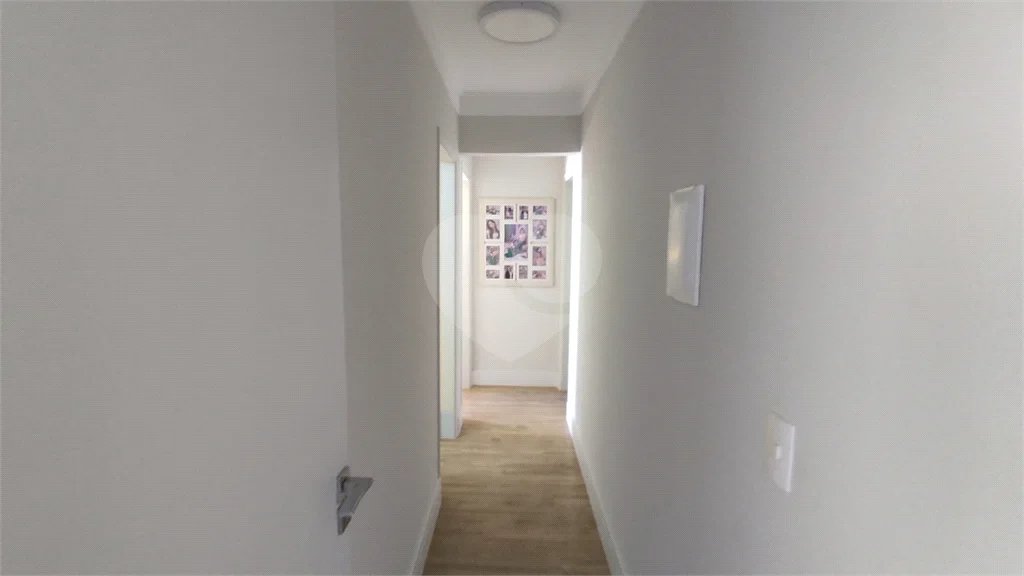 Apartamento Primoroso com 2 Quartos - Edifício Noiva da Colina