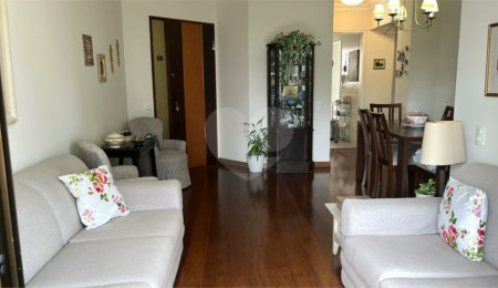 Apartamento à venda com 3 quartos, sendo 1 suíte, em Jardim das Acácias, São Paulo, SP
