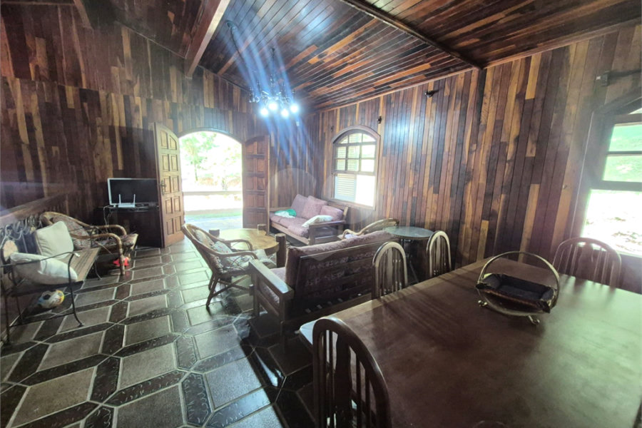 Casa Térrea à venda com 3 quartos, sendo 1 suíte,  em Serra da Cantareira, Mairiporã, SP