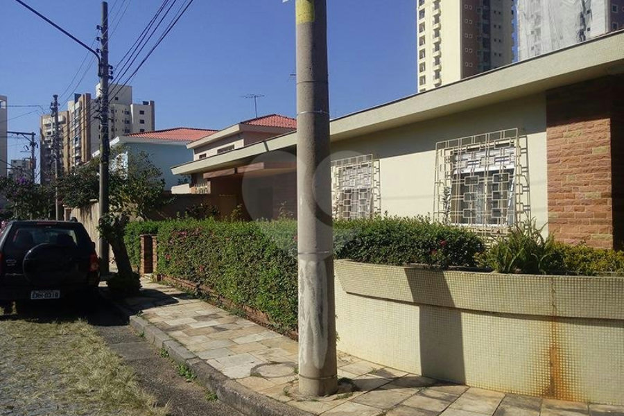 Casa à venda com 5 quartos, sendo 2 suítes, em Santana, São Paulo, SP