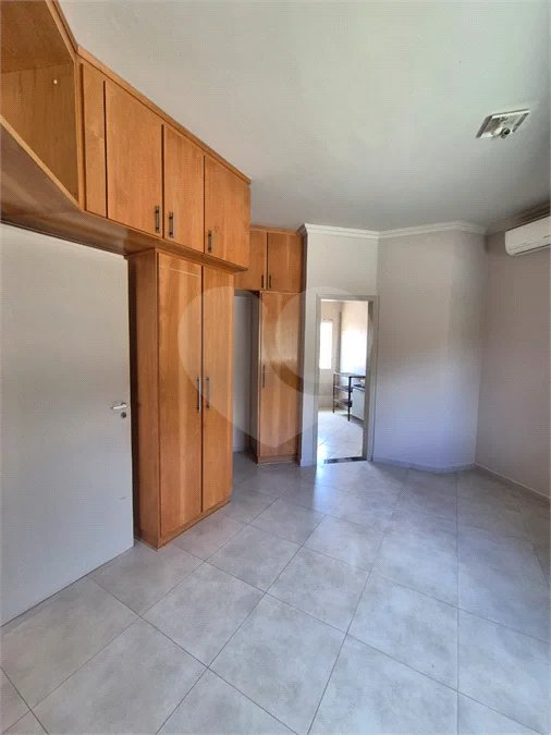 Casa à venda ou para alugar com 3 quartos, sendo 1 suíte, no condomínio Villagio Capriccio, Louveira - SP