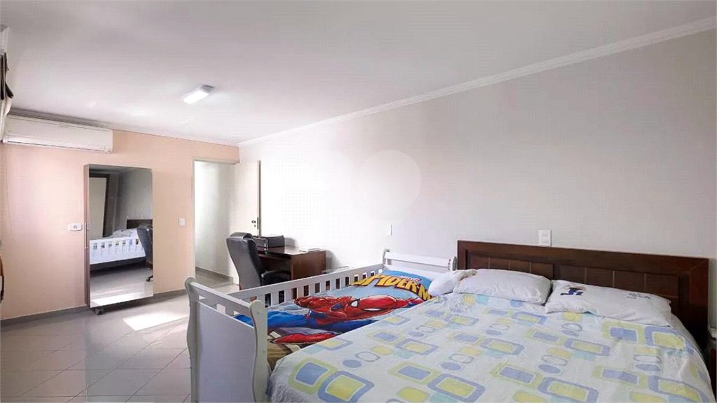 Sobrado à venda com 4 quartos, sendo 2 suítes,  em Vila Pompéia, São Paulo, SP