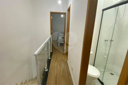 Casa à venda com 3 quartos, sendo 1 suíte, no condomínio Garden Village, São Paulo - SP