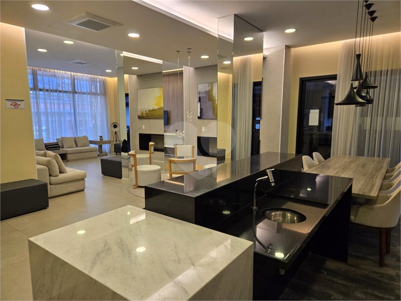 Apartamento à venda com 2 quartos, sendo 1 suíte, em Pinheiros, São Paulo, SP