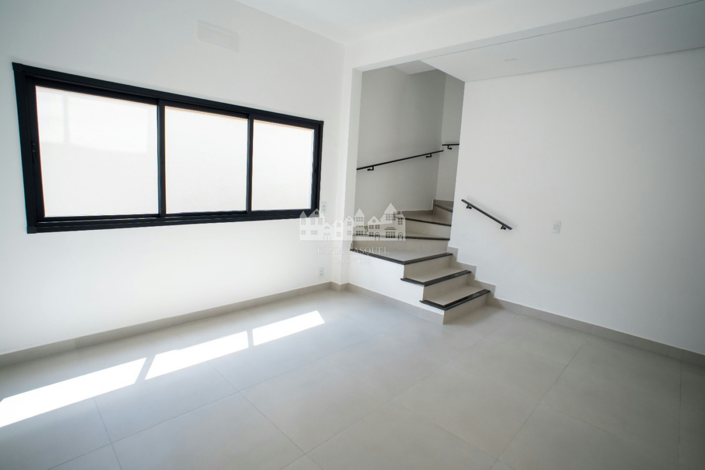 Casa para alugar com 3 suítes no condomínio Juca 700, Atibaia - SP