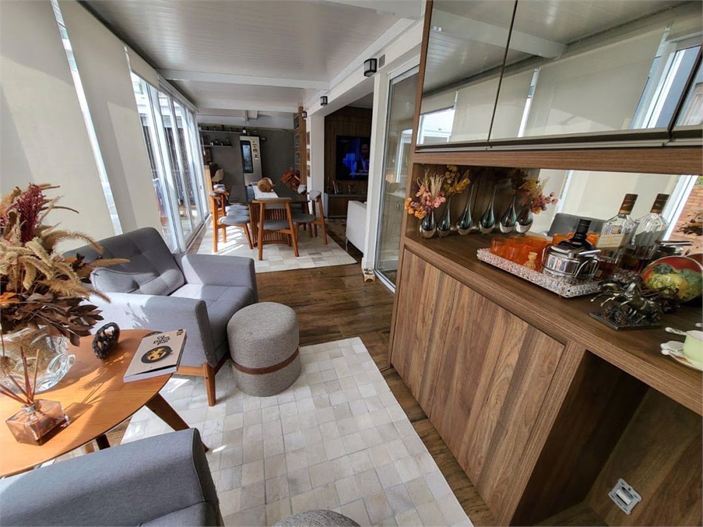 Apartamento Residencial à venda, Gonzaga, Santos - AP0128.