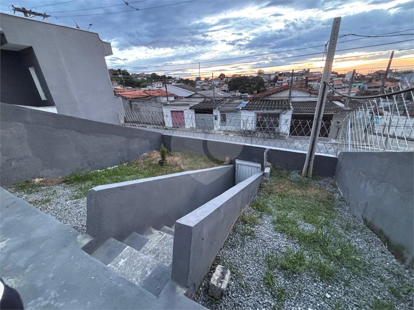 Casa à venda com 2 quartos em Jardim Camila, Mogi das Cruzes, SP