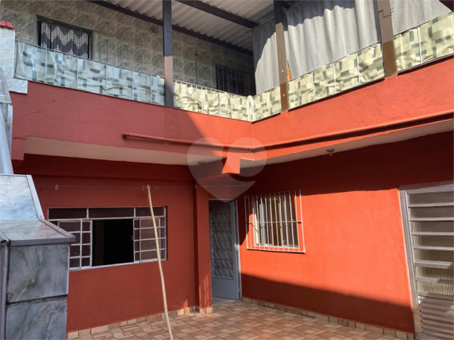 Sobrado à venda com 3 quartos em Jaraguá, São Paulo, SP