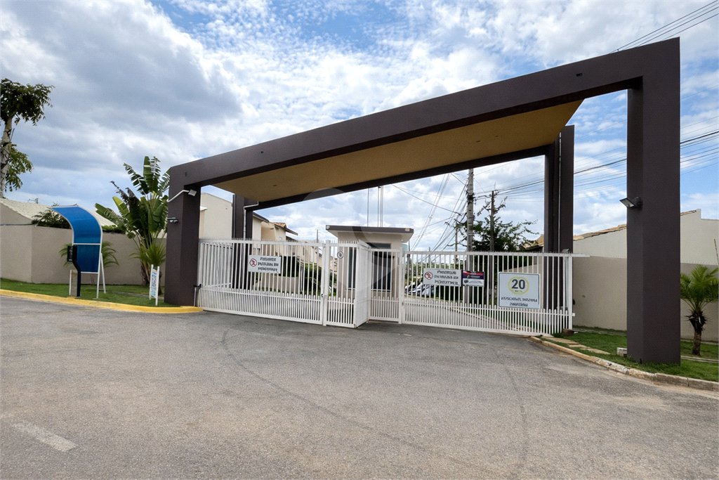 Casa à venda com 3 quartos, sendo 1 suíte,  no condomínio Bella Vista, Sorocaba - SP
