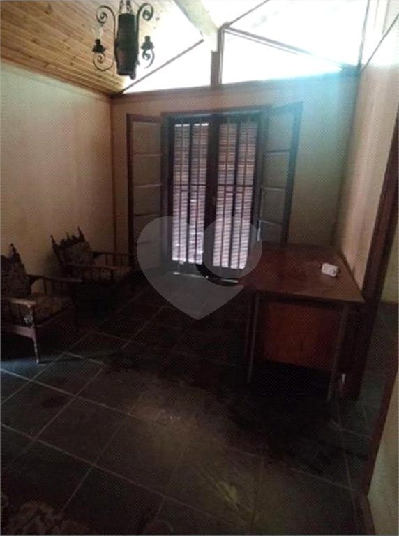 Casa à venda com 5 quartos, sendo 1 suíte, em Mantiqueira, Mairiporã, SP