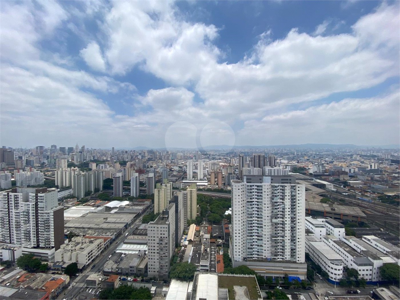 Apartamento à venda com 3 quartos, sendo 1 suíte, em Brás, São Paulo, SP