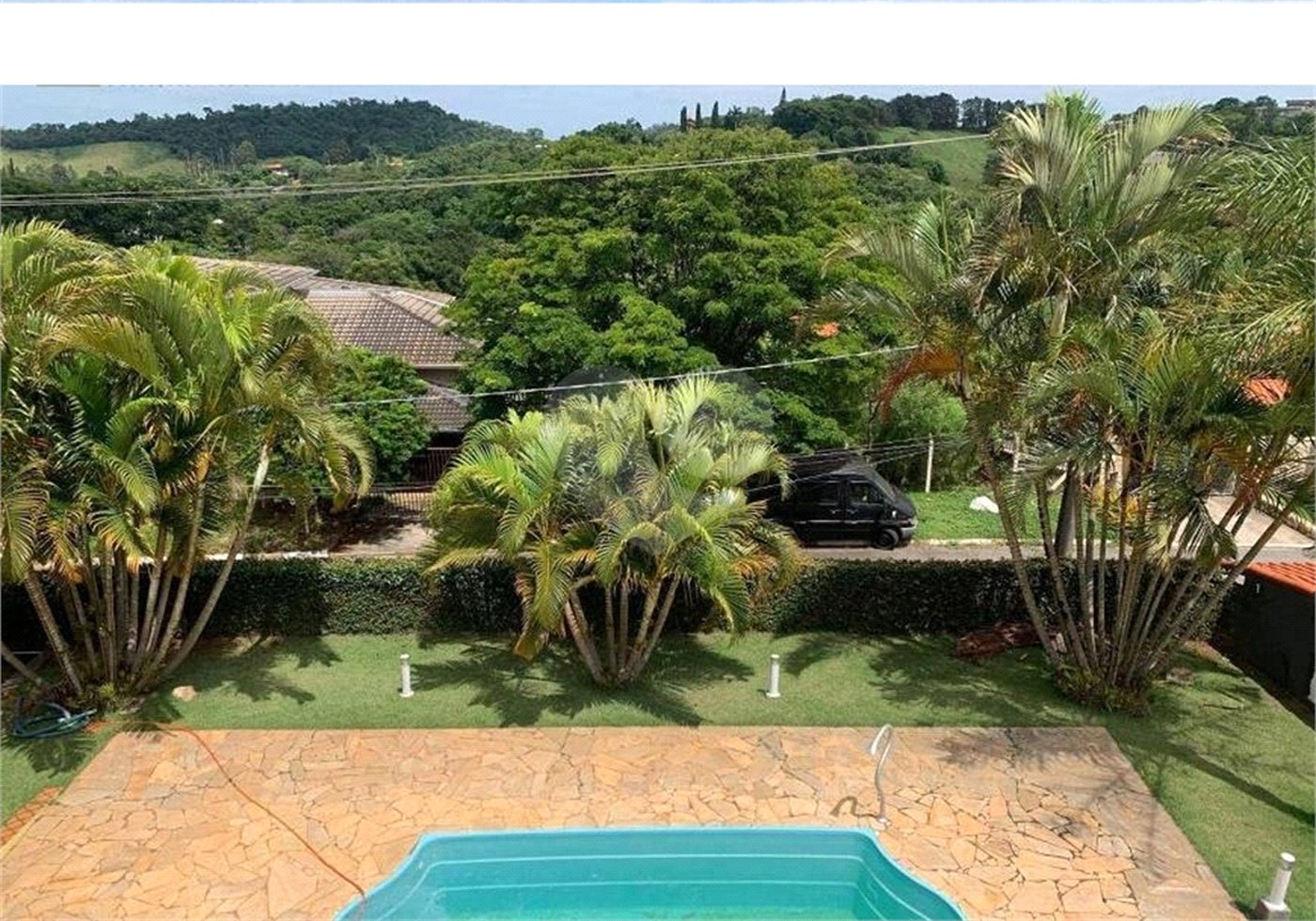 Casa à venda com 3 quartos no condomínio Recanto Florido, Vinhedo - SP