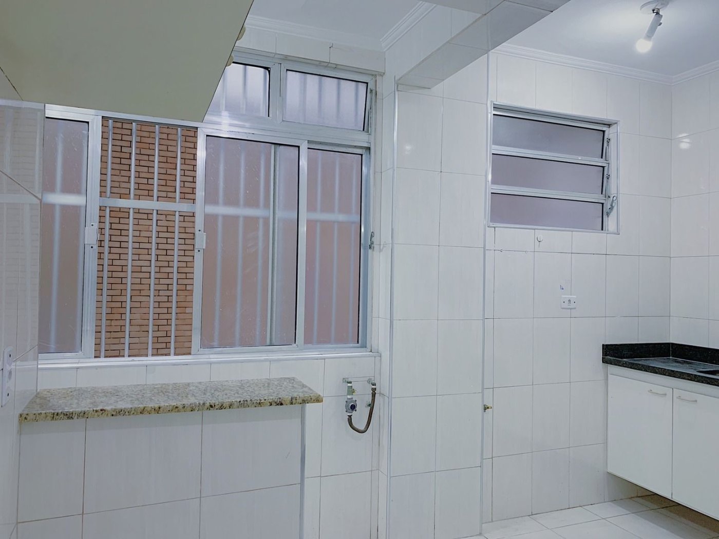 Apartamento com 2 dormitórios à venda, 76 m² por R$ 490.000,00 - Boqueirão - Santos/SP