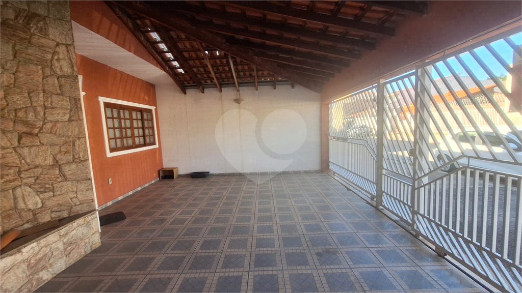 Casa à venda com 3 quartos, sendo 1 suíte, em Jardim Itanguá, Sorocaba, SP