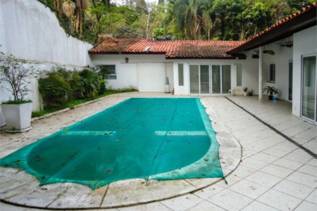 Casa à venda com 4 suítes em Vila Tramontano, São Paulo, SP