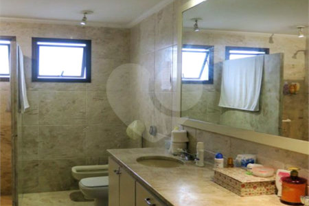 Apartamento à venda com 3 quartos, sendo 2 suítes, em Real Parque, São Paulo, SP