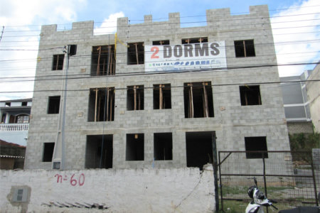 Casa à venda com 2 quartos no condomínio Edifício Cristo Rei, Arujá - SP