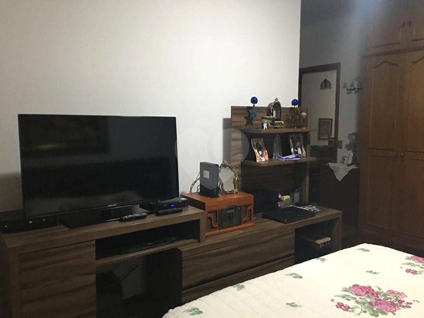 Casa à venda com 5 quartos, sendo 4 suítes,  em Vila Tramontano, São Paulo, SP