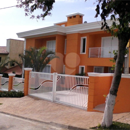 Casa à venda com 5 quartos, sendo 4 suítes,  no condomínio Parque Shambala, Atibaia - SP