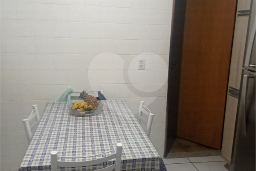 Casa à venda com 3 quartos, sendo 2 suítes, no condomínio Casa, São Paulo - SP