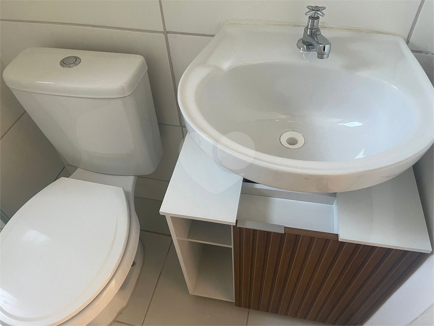 Apartamento à venda com 2 quartos em Residencial Parque Laguna, Salto, SP
