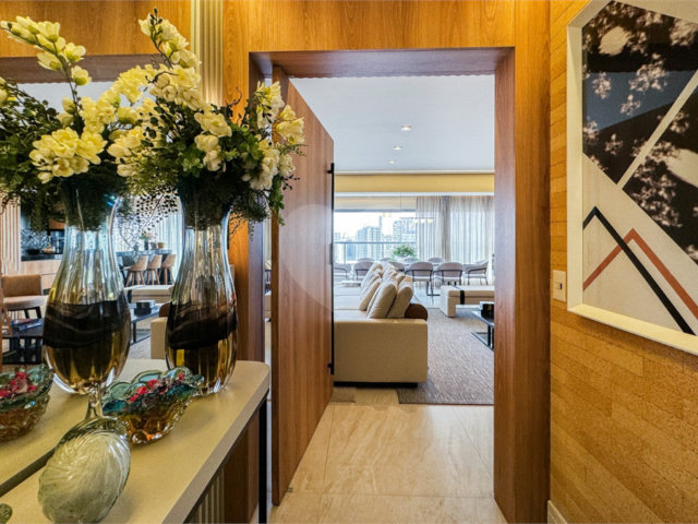 Apartamento à venda com 3 suítes em Chácara Santo Antônio, São Paulo, SP