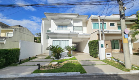Casa à venda com 3 suítes no condomínio Golden Village., Rio de Janeiro - RJ