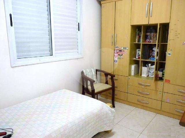 Sobrado à venda com 3 quartos, sendo 1 suíte, em Parque Continental II, Guarulhos, SP