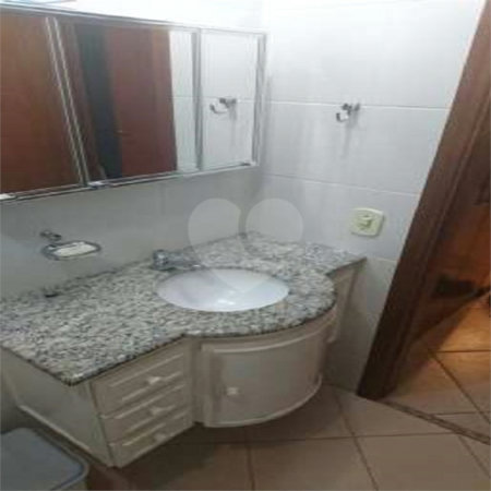 Apartamento no Condomínio Residencial Piet Mondrian.