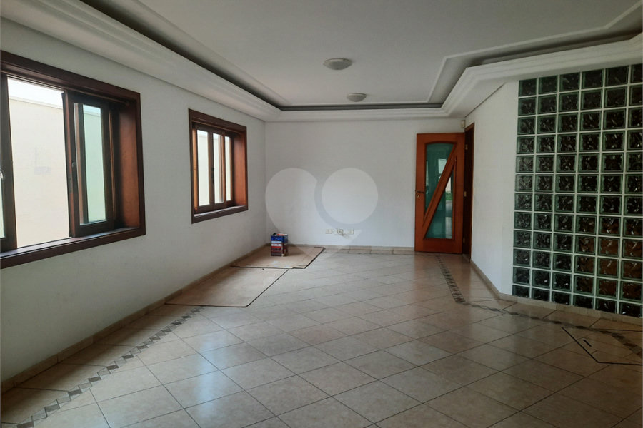 Sobrado à venda com 4 suítes em Tremembé, São Paulo, SP