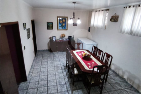 Sobrado à venda com 3 quartos, sendo 1 suíte, em Campos Elíseos, Ribeirão Preto, SP