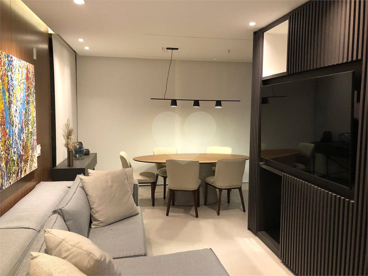 Apartamento à venda com 4 quartos, sendo 1 suíte, em Cerqueira César, São Paulo, SP