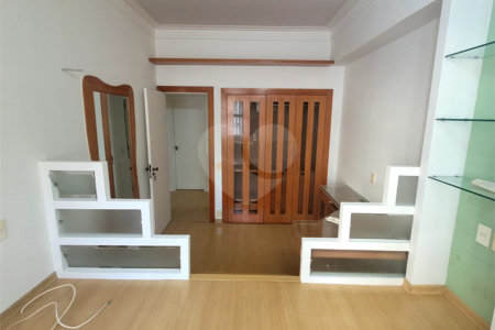 Apartamento à venda com 4 quartos, sendo 1 suíte, em Copacabana, Rio de Janeiro, RJ