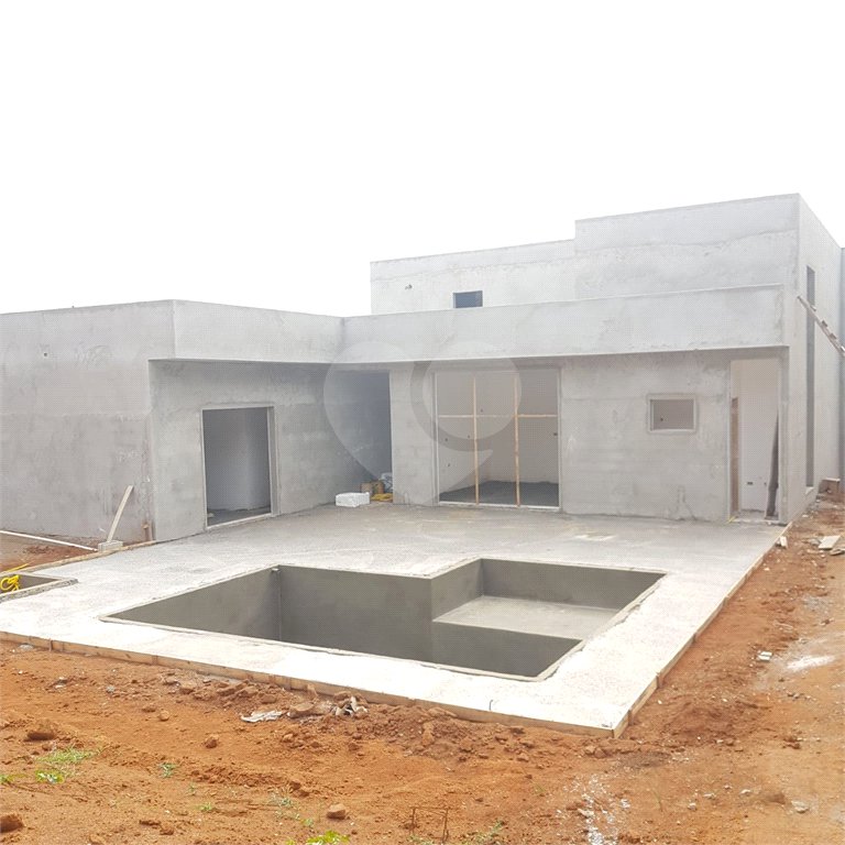 Casa à venda com 3 suítes no condomínio Shamba 01, Atibaia - SP