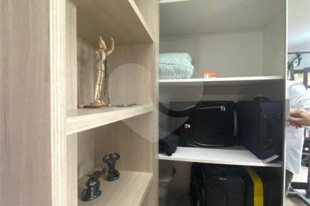 Casa à venda com 4 suítes no condomínio Vale da Santa Fé, Vinhedo - SP