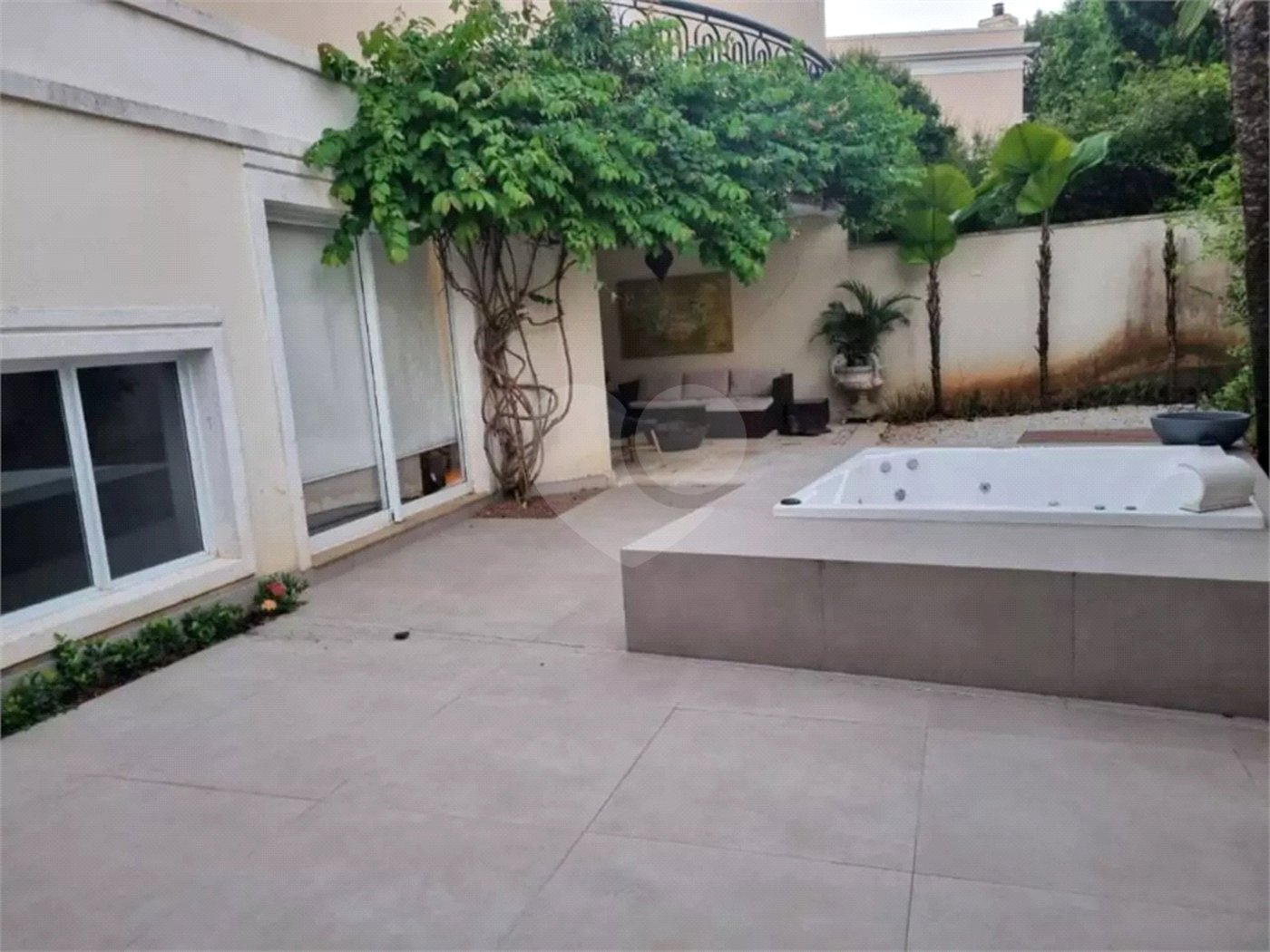 Casa à venda com 3 suítes no condomínio Solares Vila Europa, São Paulo - SP