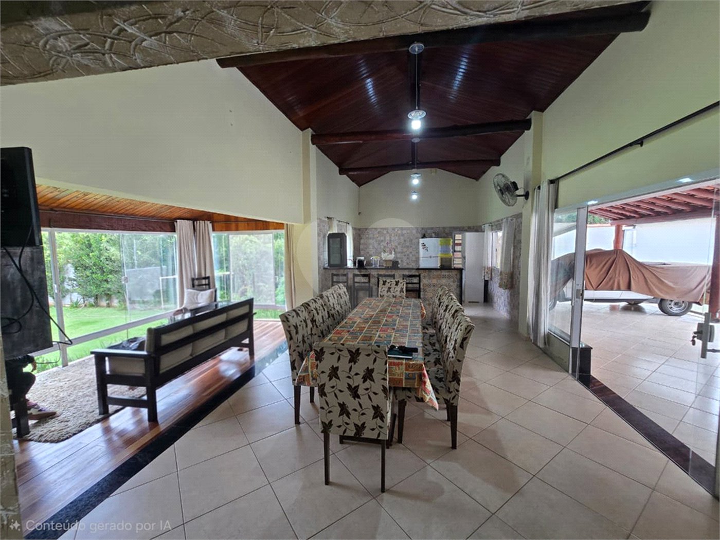 Chácara à venda com 3 quartos, sendo 1 suíte, em Cercadinho, Alambari, SP