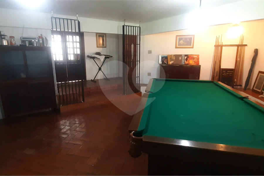 Sobrado à venda com 3 suítes em Serra da Cantareira, Mairiporã, SP