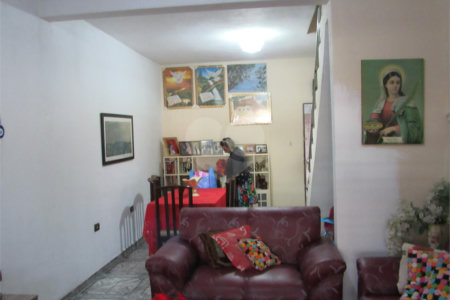 Casa à venda com 2 quartos em Jardim das Oliveiras, São Paulo, SP