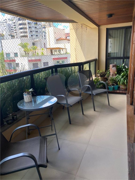 Apartamento à venda com 4 quartos, sendo 3 suítes, em Vila Morumbi, São Paulo, SP