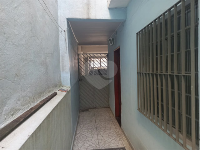 Sobrado à venda com 4 quartos, sendo 1 suíte,  em Jardim Peri, São Paulo, SP