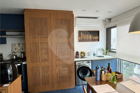 Apartamento à venda com 2 quartos, sendo 1 suíte,  em Vila Romana, São Paulo, SP