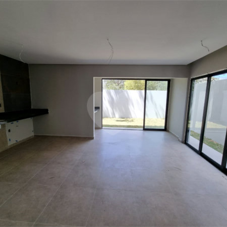 Casa à venda com 2 suítes no condomínio Residencial Vue26, Atibaia - SP