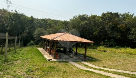 Sítio à venda com 3 quartos, sendo 1 suíte,  em Week-end, Jarinu, SP