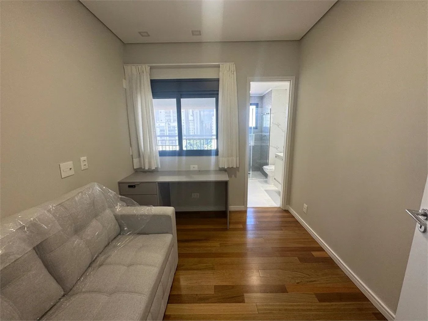 Apartamento à venda com 3 suítes em Brooklin Paulista, São Paulo, SP