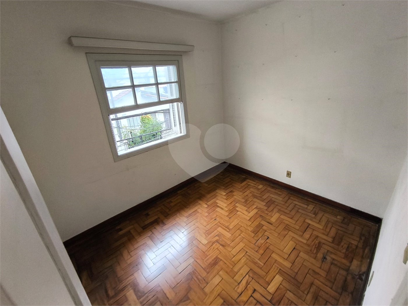 Sobrado à venda com 5 quartos, sendo 1 suíte, em Jardim Trussardi, São Paulo, SP