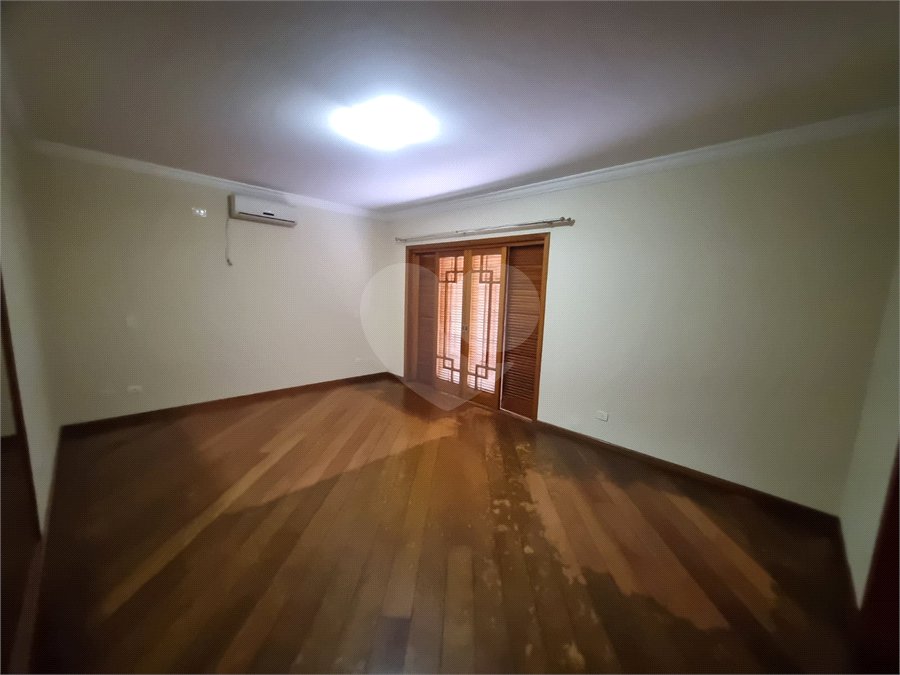 Sobrado à venda ou para alugar com 5 quartos, sendo 4 suítes,  em City América, São Paulo, SP