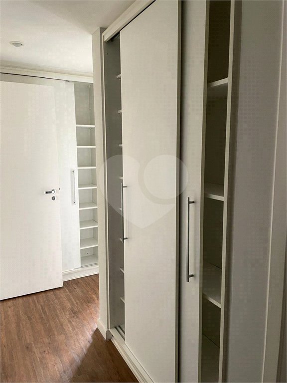 Apartamento à venda com 3 suítes em Campo Belo, São Paulo, SP